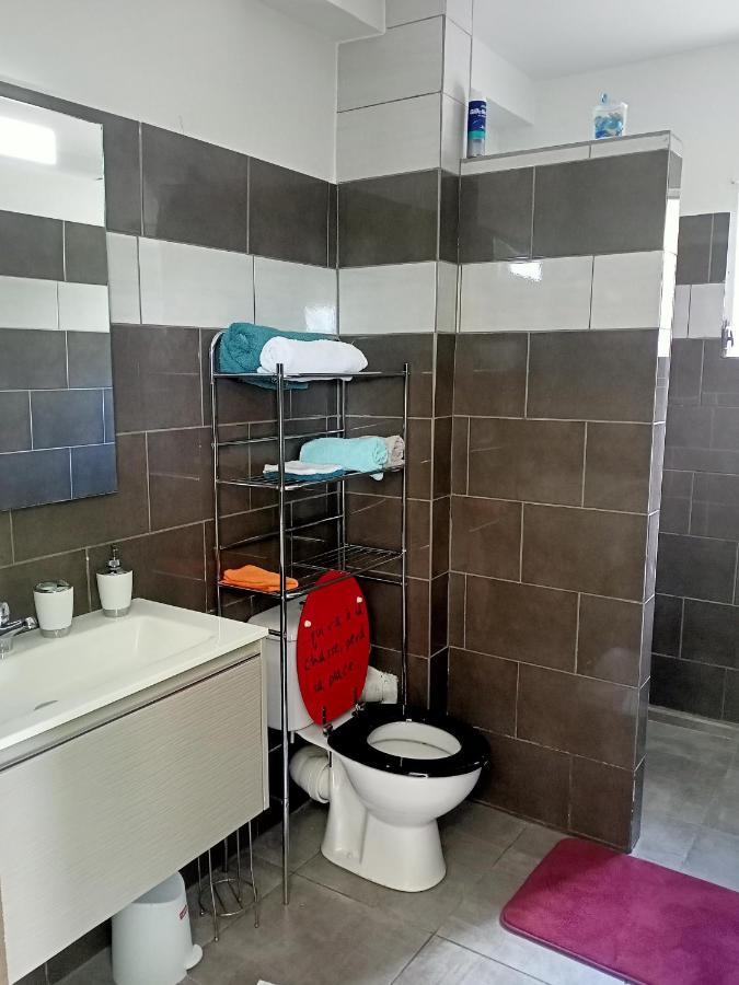 Paradis Cache - Confort Terrasse - Kybo Karaib Location - Pkg - Mtgne แซงต์-มารีย์ ภายนอก รูปภาพ